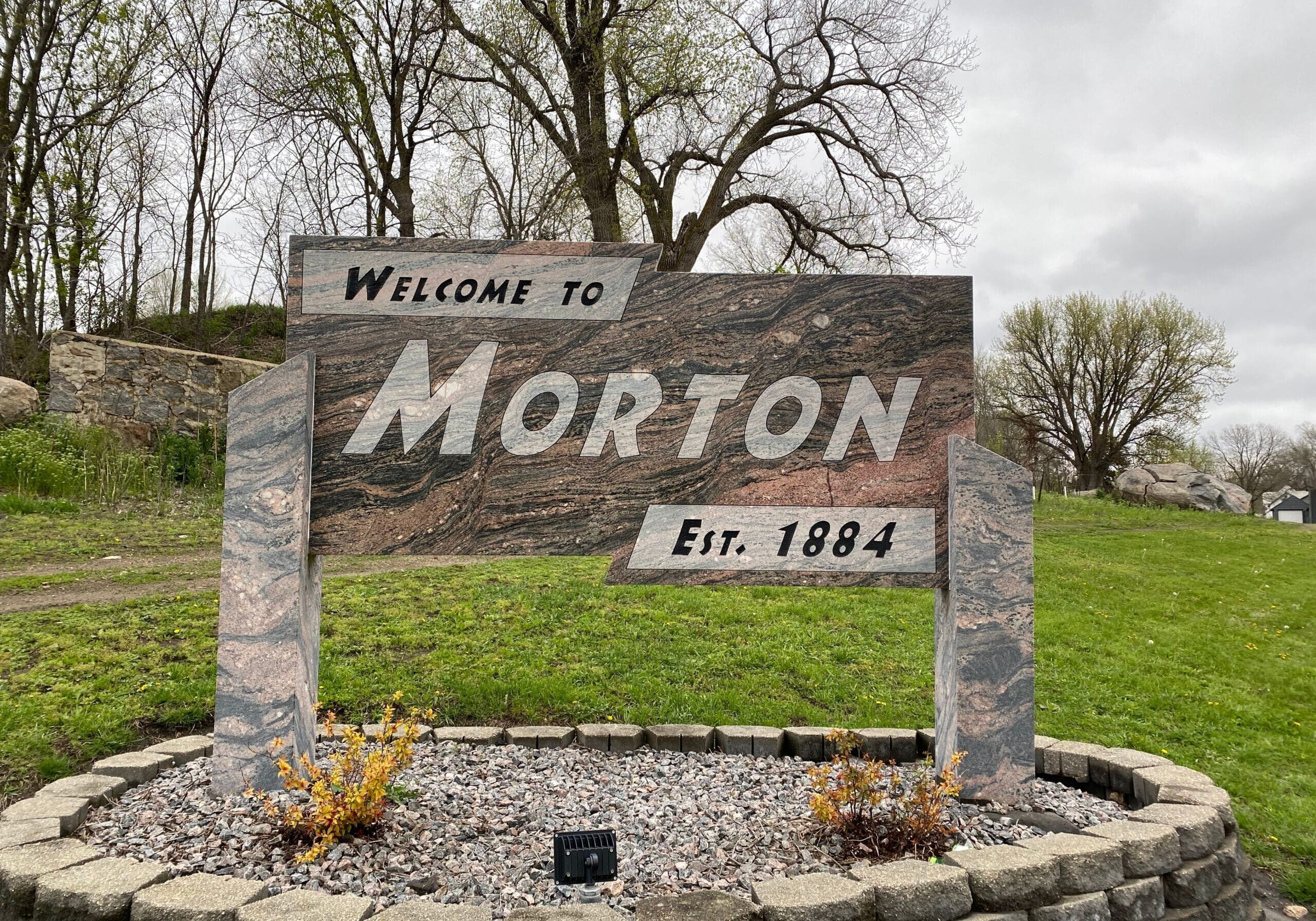 city of morton sign